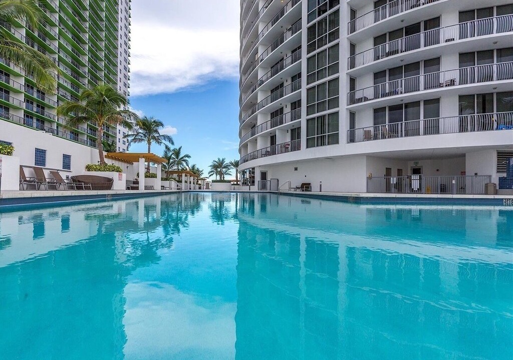 Photo of Outdoor in Edgewater