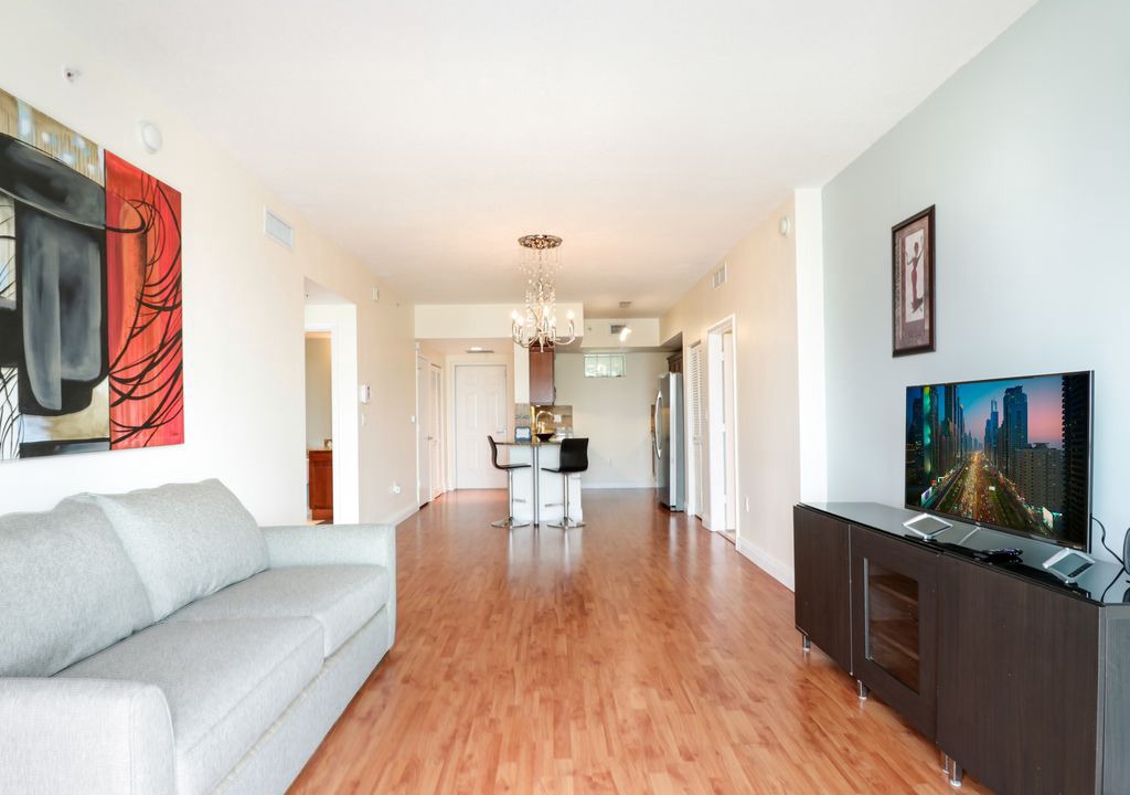 Photo of Livingroom in Downtown
