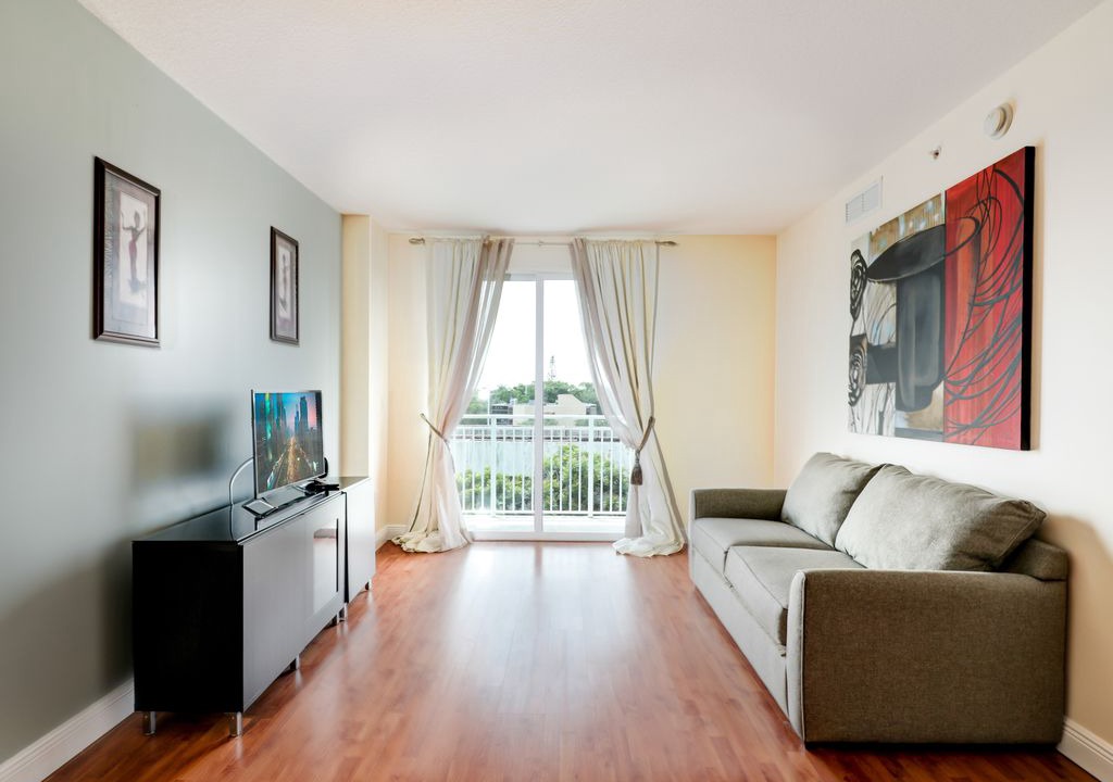 Photo of Livingroom in Downtown