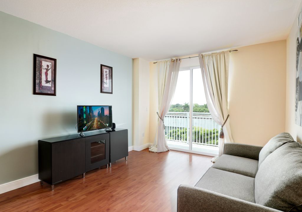 Photo of Livingroom in Downtown