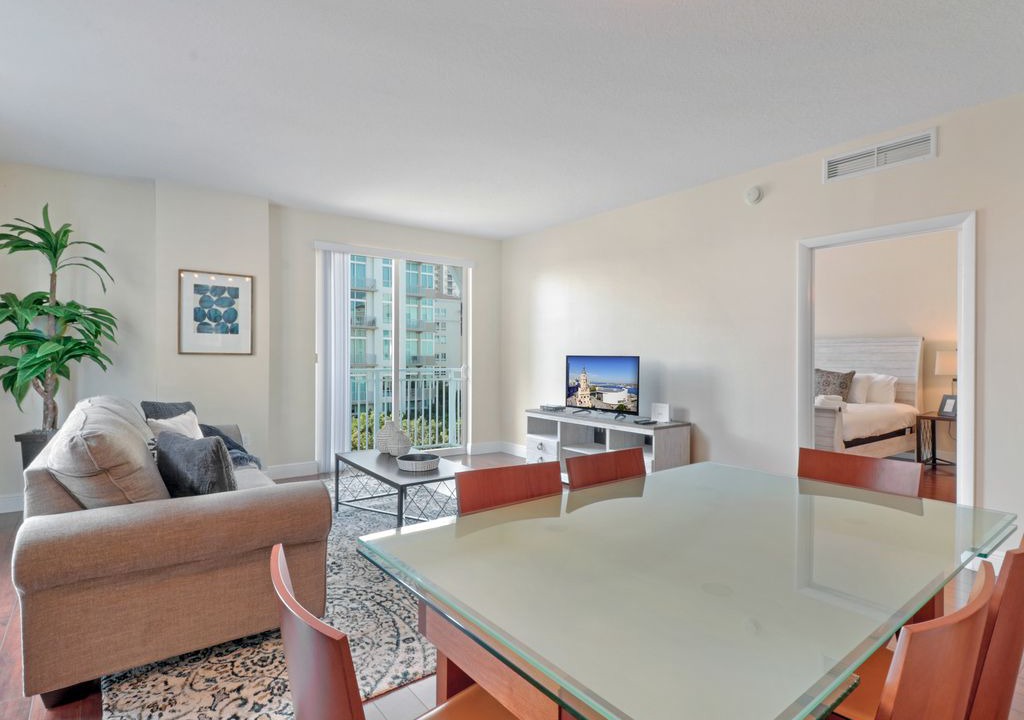 Photo of Livingroom in Downtown