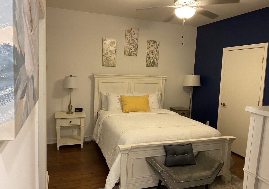 Photo of Bedroom in South Main Historic District
