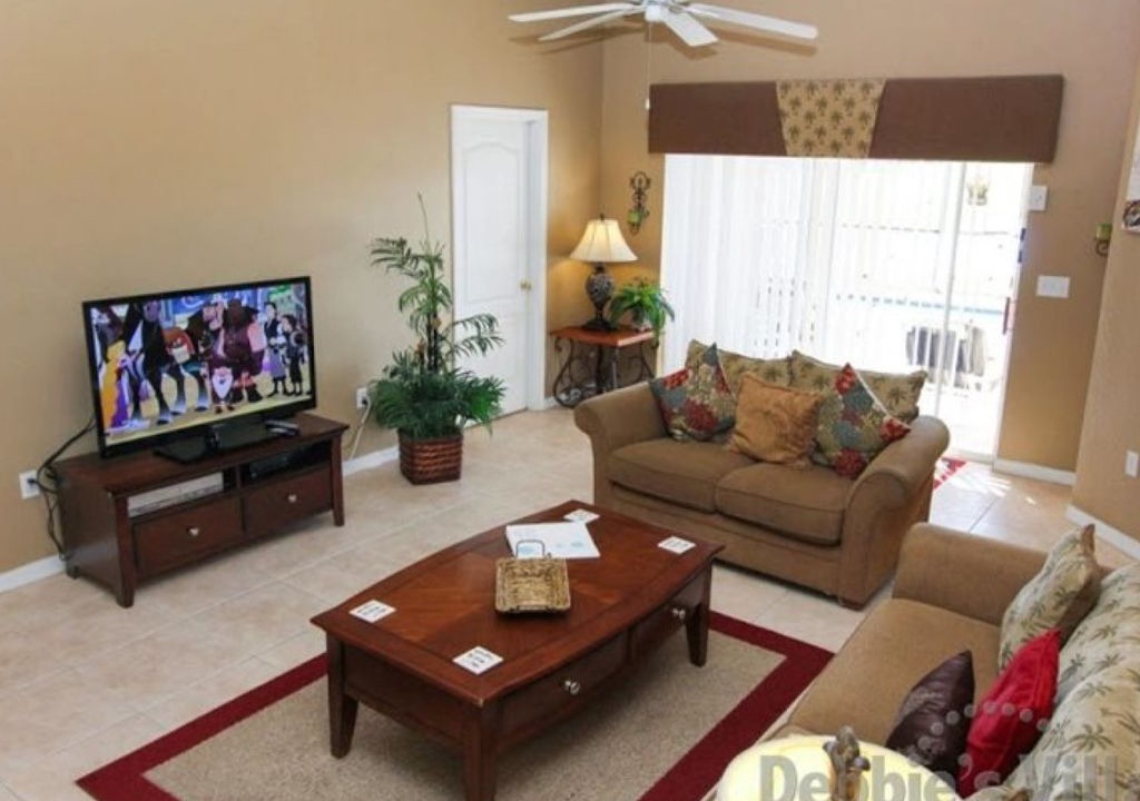 Photo of Livingroom in Silver Creek