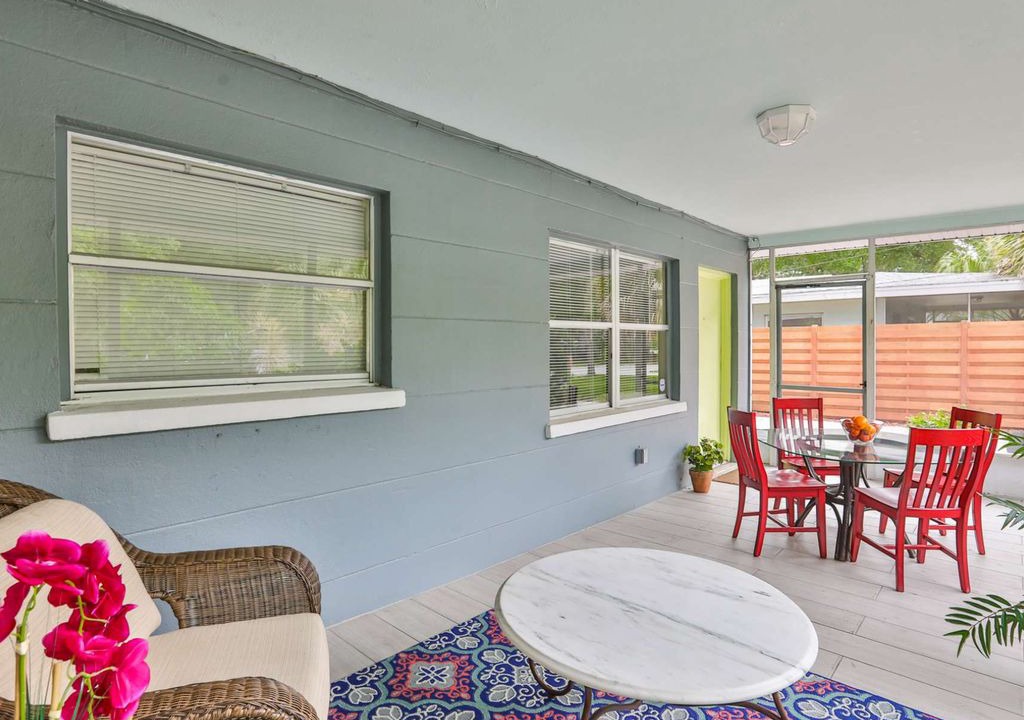 Photo of Livingroom in Gillespie Park