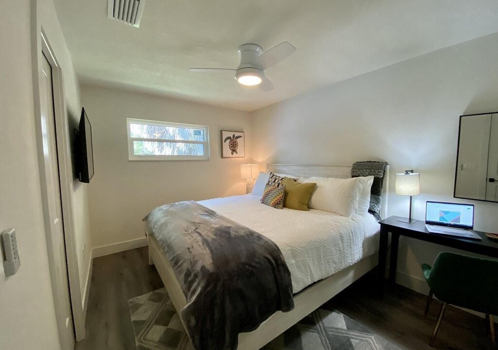 Photo of Bedroom in Downtown