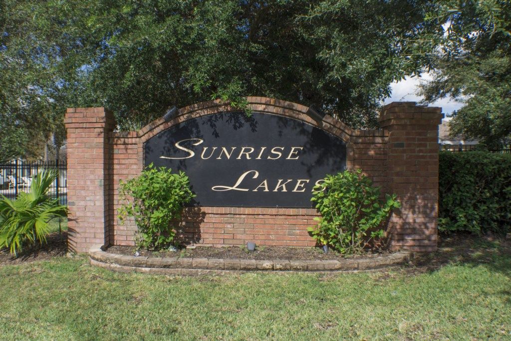 Photo of Buildings in Sunrise Lakes