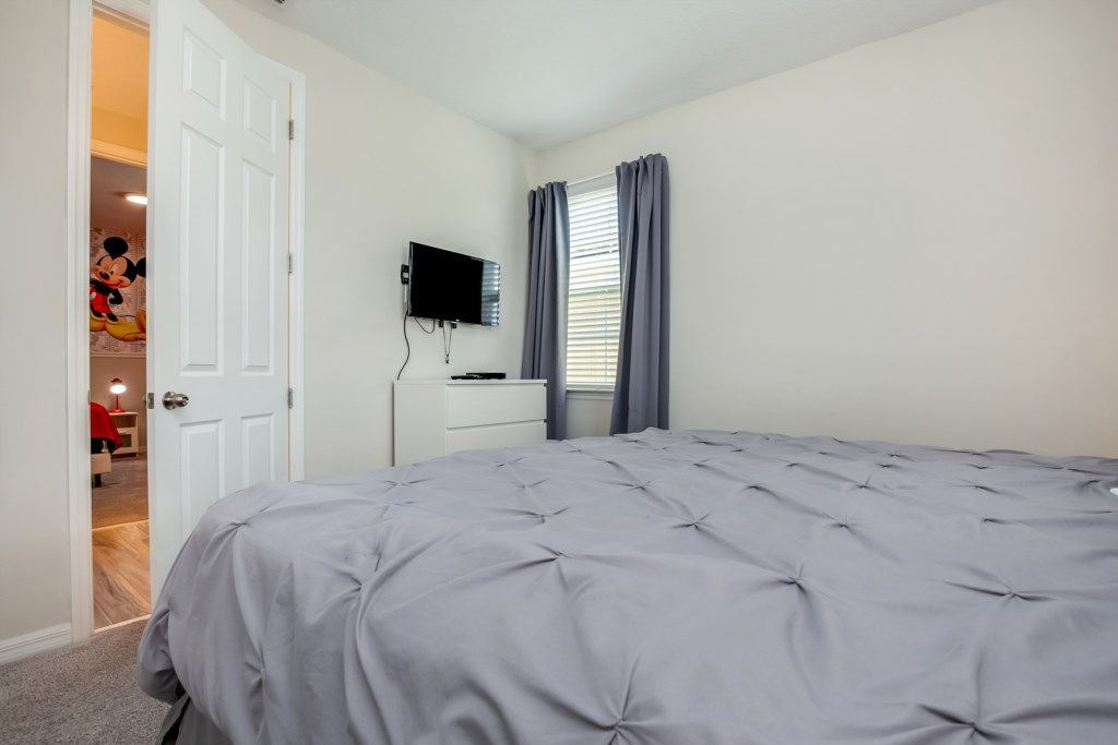 Photo of Bedroom in Bay Lake