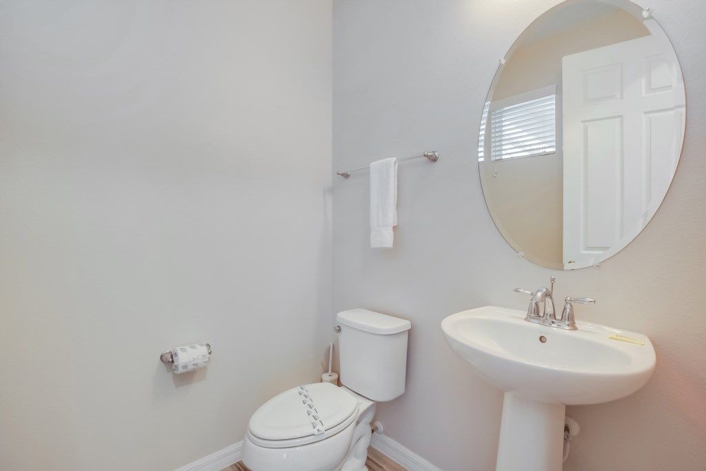 Photo of Bathroom in Bay Lake