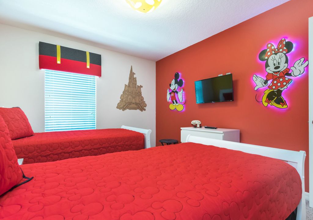Photo of Bedroom in Bay Lake