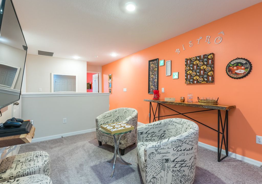Photo of Livingroom in Bay Lake
