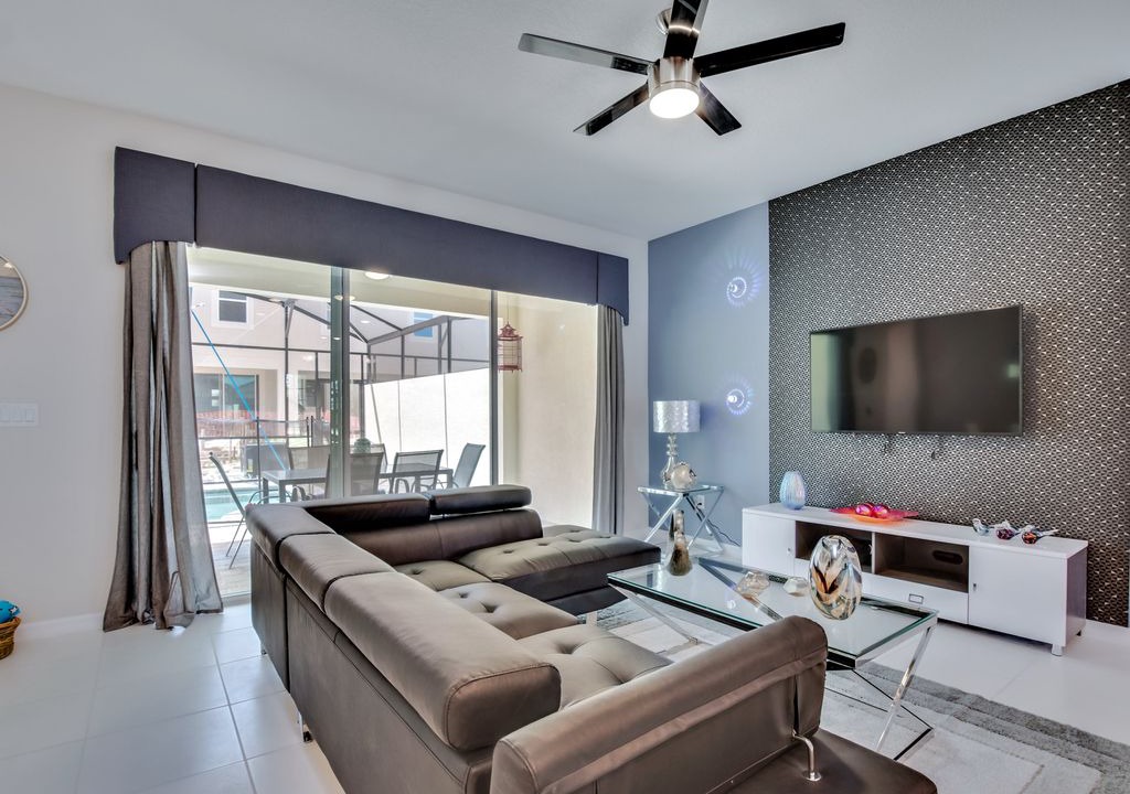 Photo of Livingroom in Bay Lake