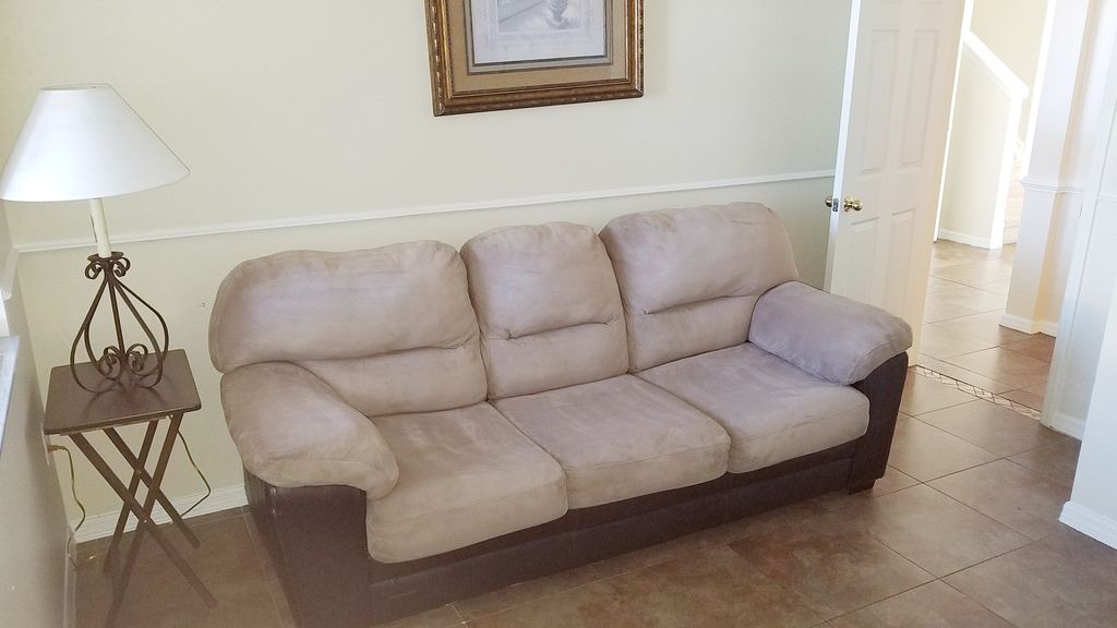 Photo of Livingroom in Windwood Bay