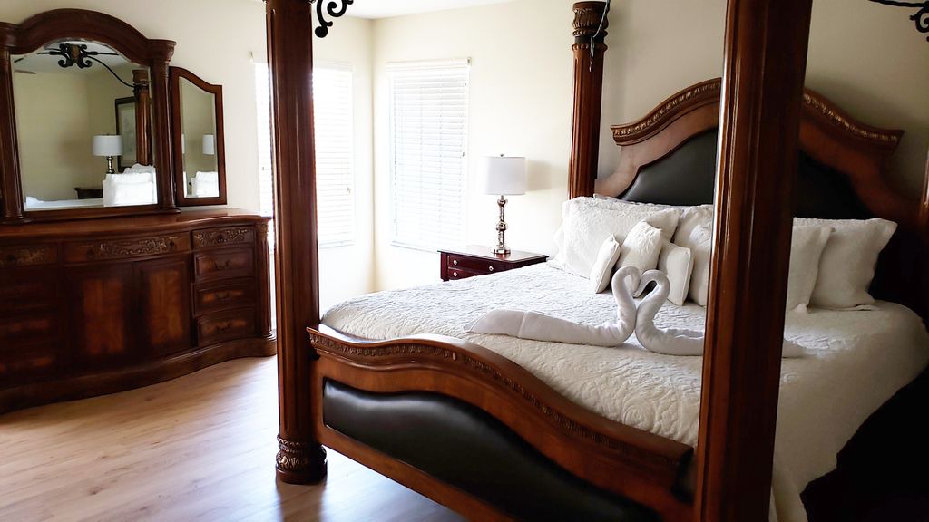 Photo of Bedroom in Windwood Bay