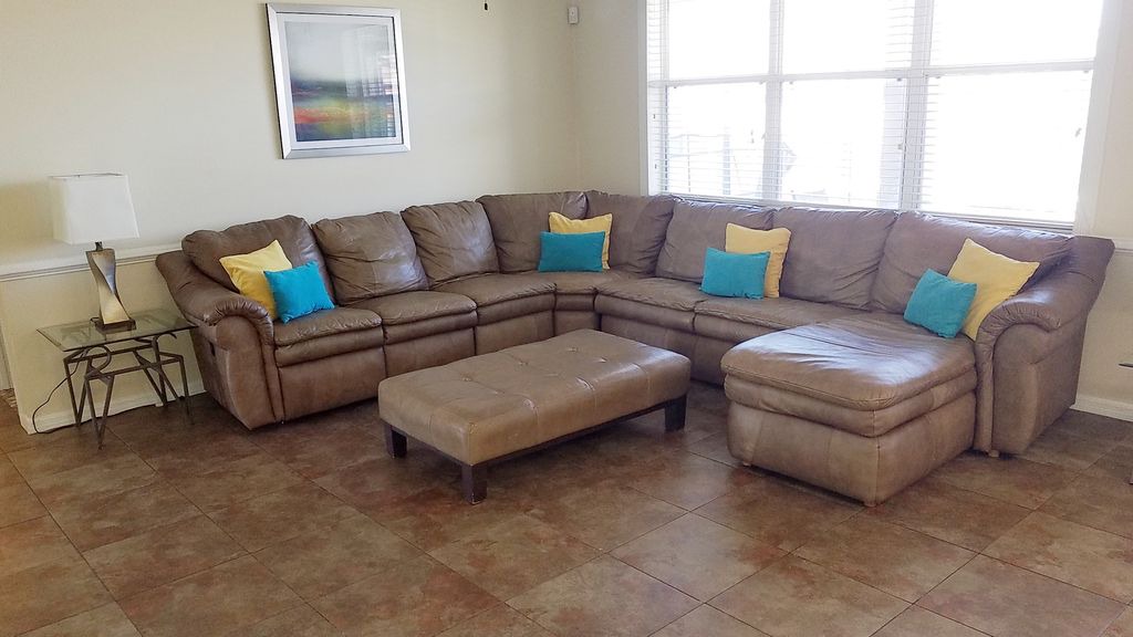 Photo of Livingroom in Windwood Bay