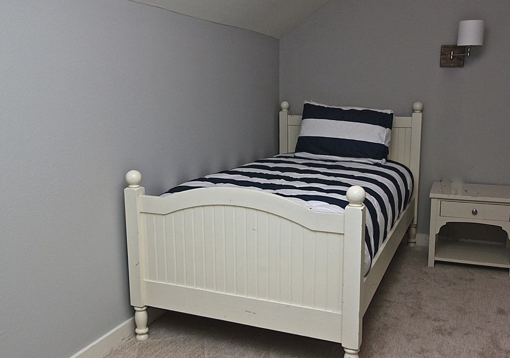 Photo of Bedroom in Laurel Grove