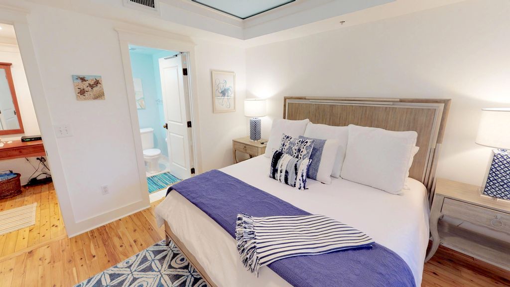 Photo of Bedroom in Gulf District