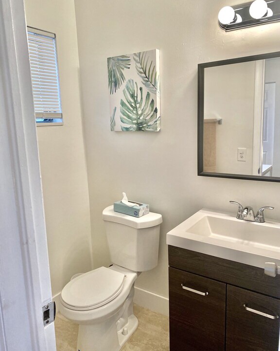 Photo of Bathroom in Royal Poinciana