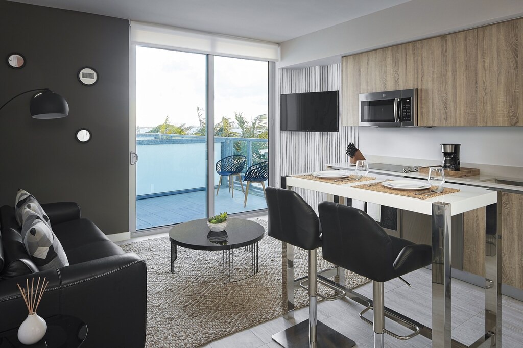 Photo of Livingroom in Northeast Miami