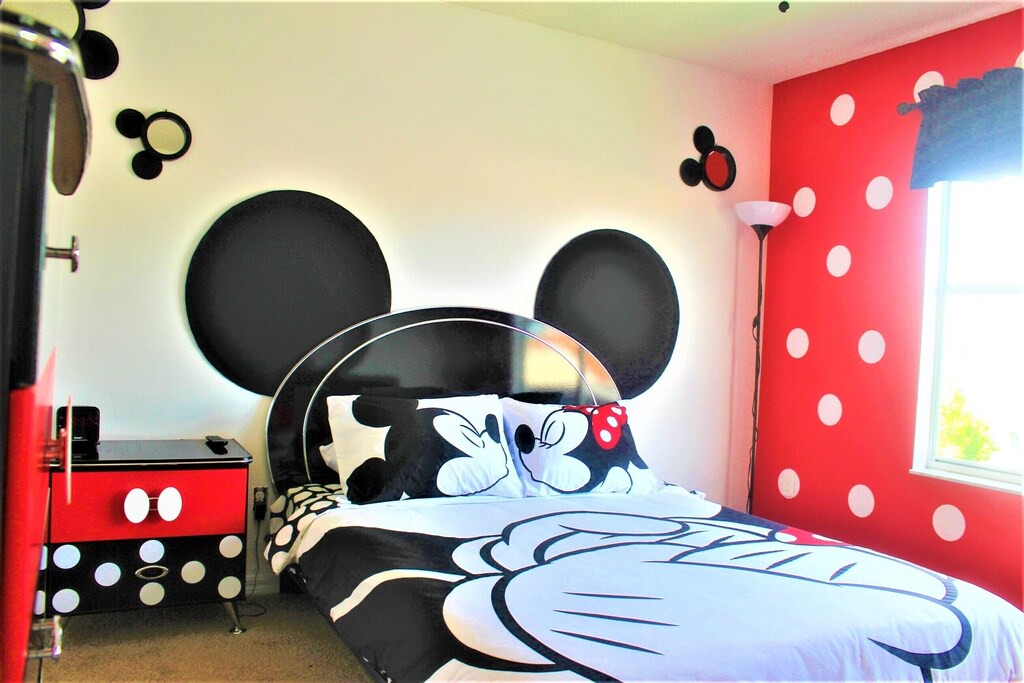 Photo of Bedroom in Hillcrest Estates