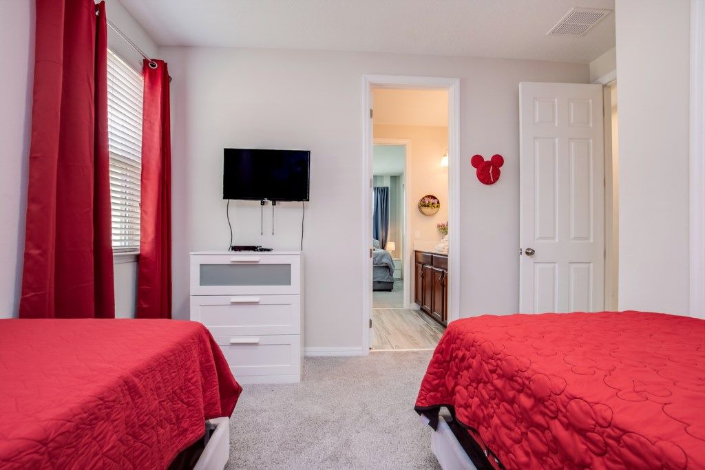 Photo of Bedroom in Bay Lake