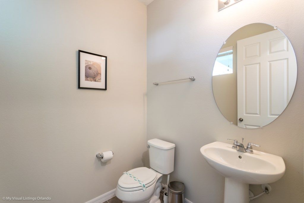 Photo of Bathroom in Bay Lake
