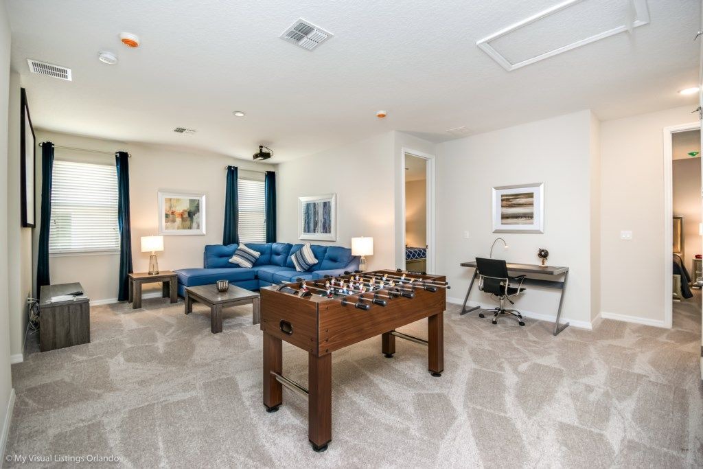 Photo of Livingroom in Bay Lake