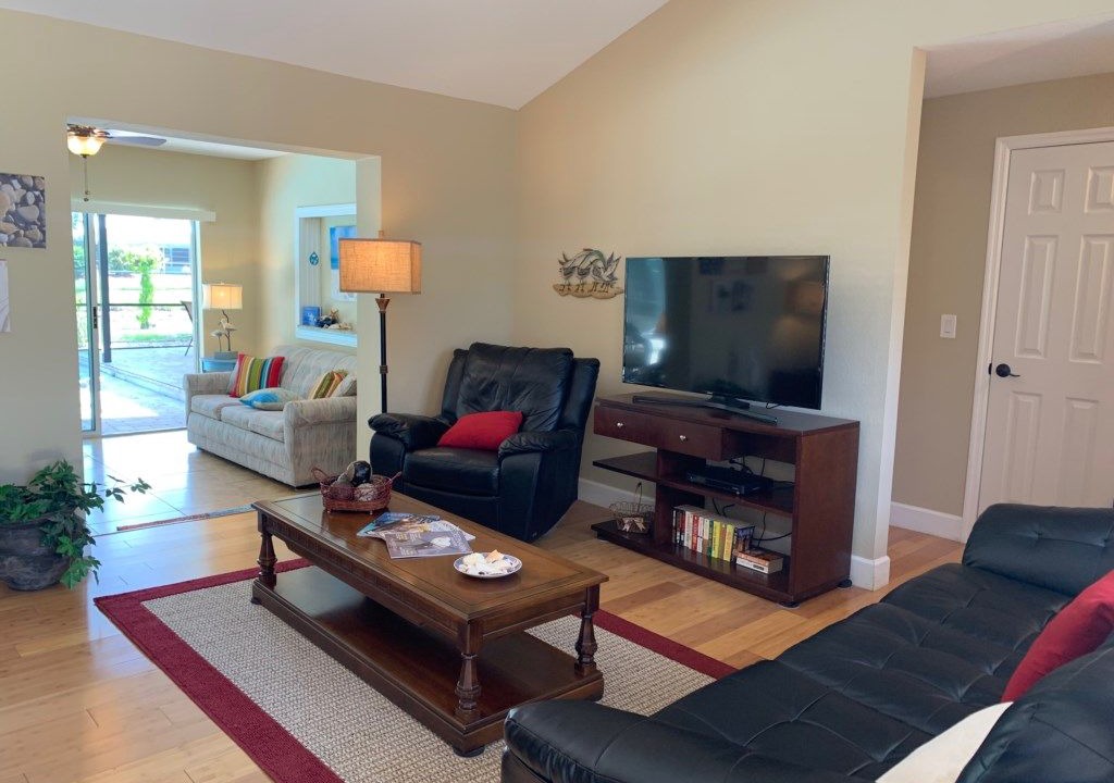 Photo of Livingroom in Palm River Estates