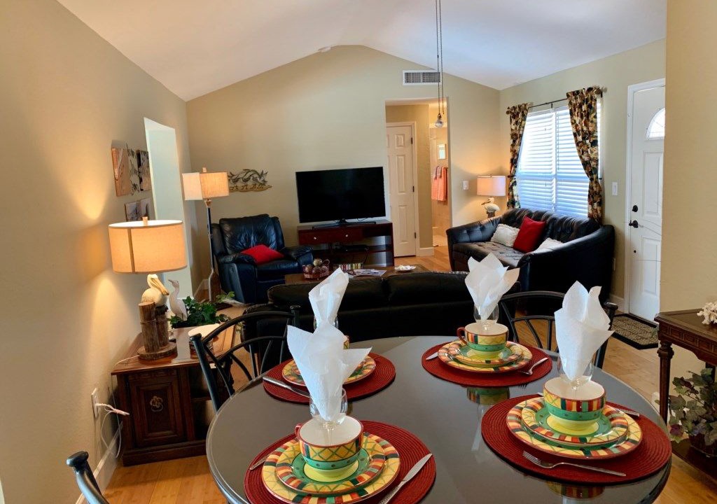Photo of Livingroom in Palm River Estates