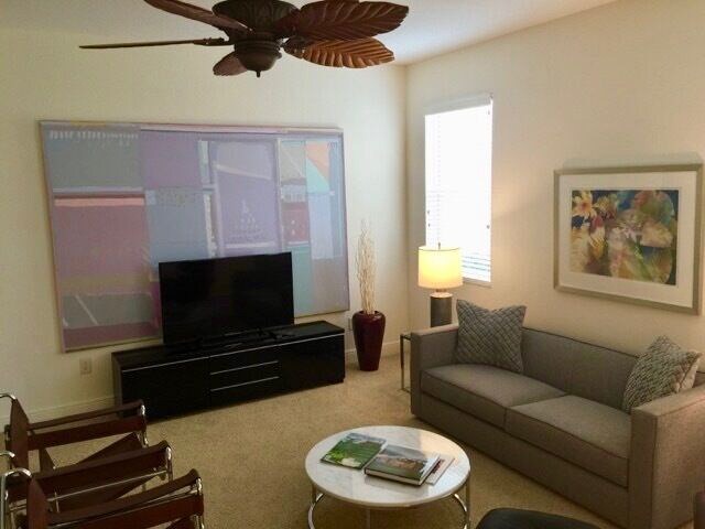 Photo of Livingroom in Virginia Trace