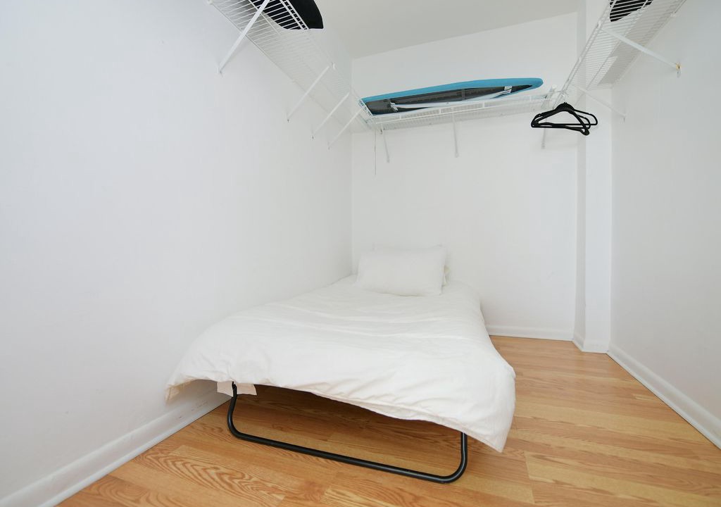 Photo of Bedroom in Surfside