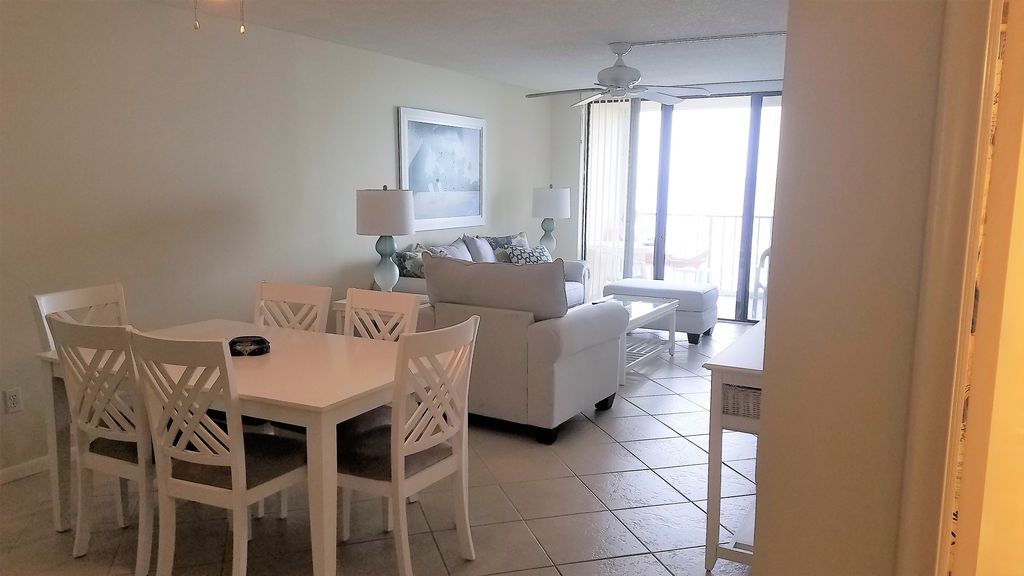 Photo of Livingroom in Fort Pierce Shores