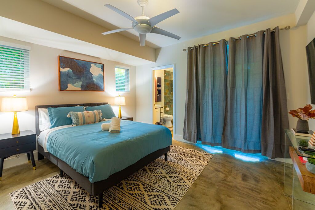 Photo of Bedroom in Biscayne Park