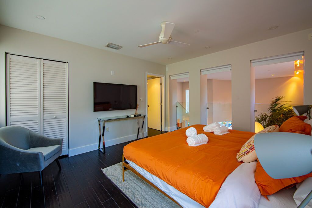 Photo of Bedroom in Biscayne Park