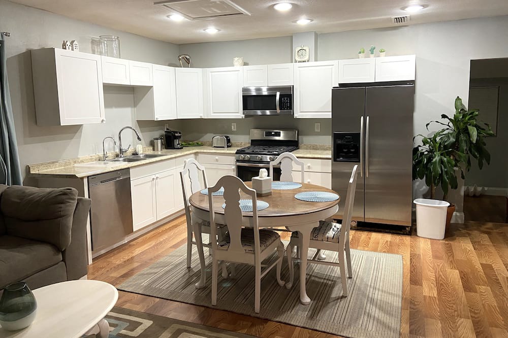 Photo of Kitchen in Crescent Lake