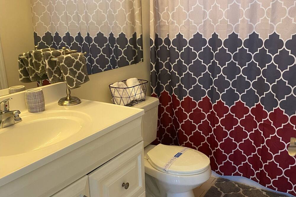 Photo of Bathroom in North Lauderdale