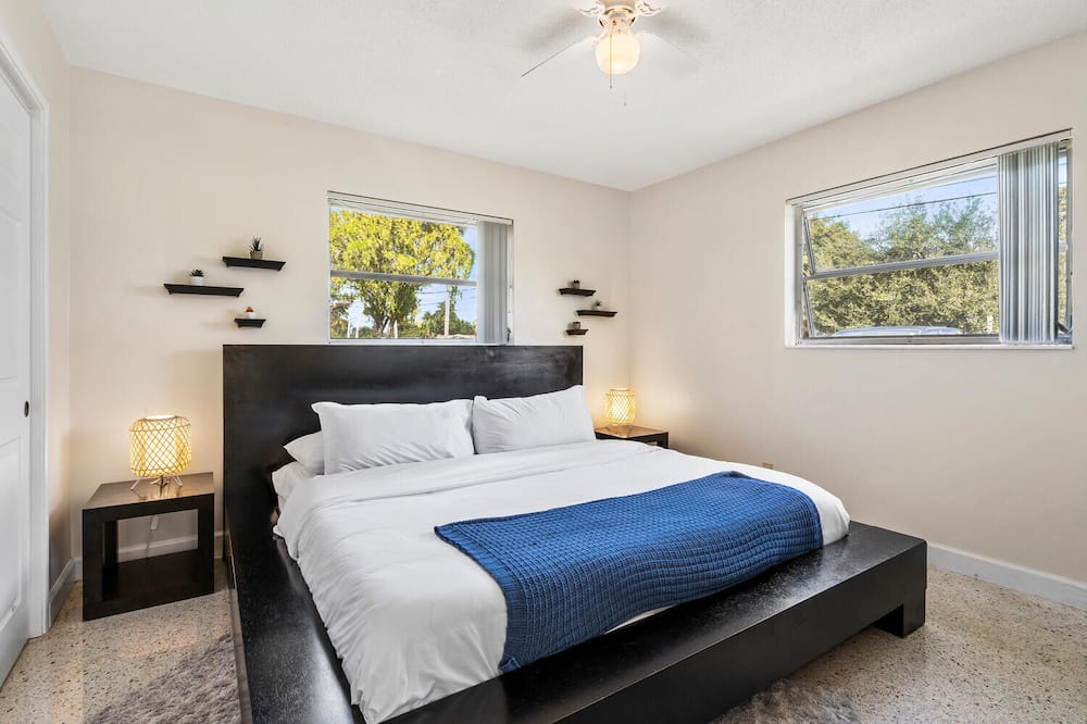 Photo of Bedroom in Central Fort Lauderdale