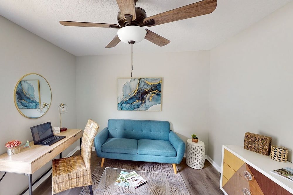 Photo of Livingroom in DeLand