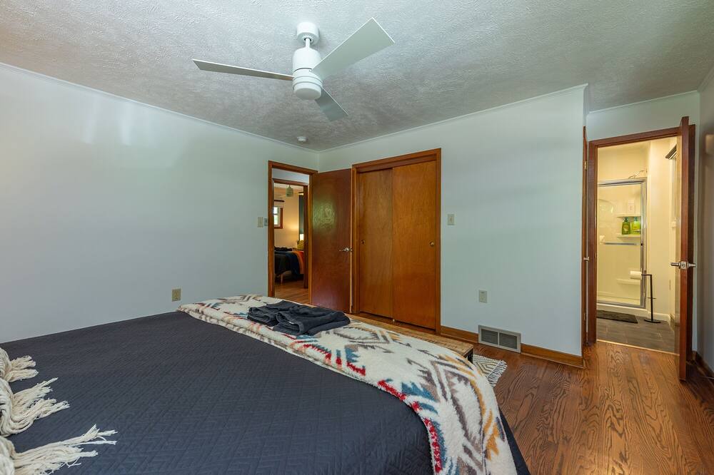 Photo of Bedroom in Waynesville