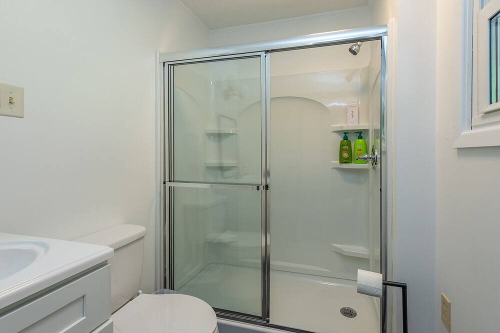 Photo of Bathroom in Waynesville