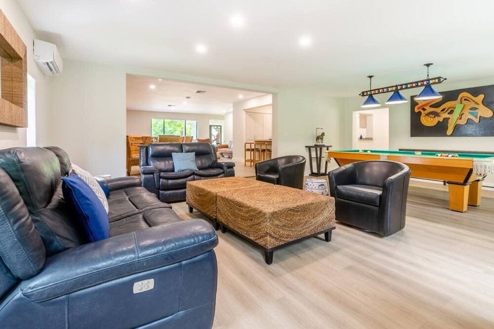 Photo of Livingroom in Princeton