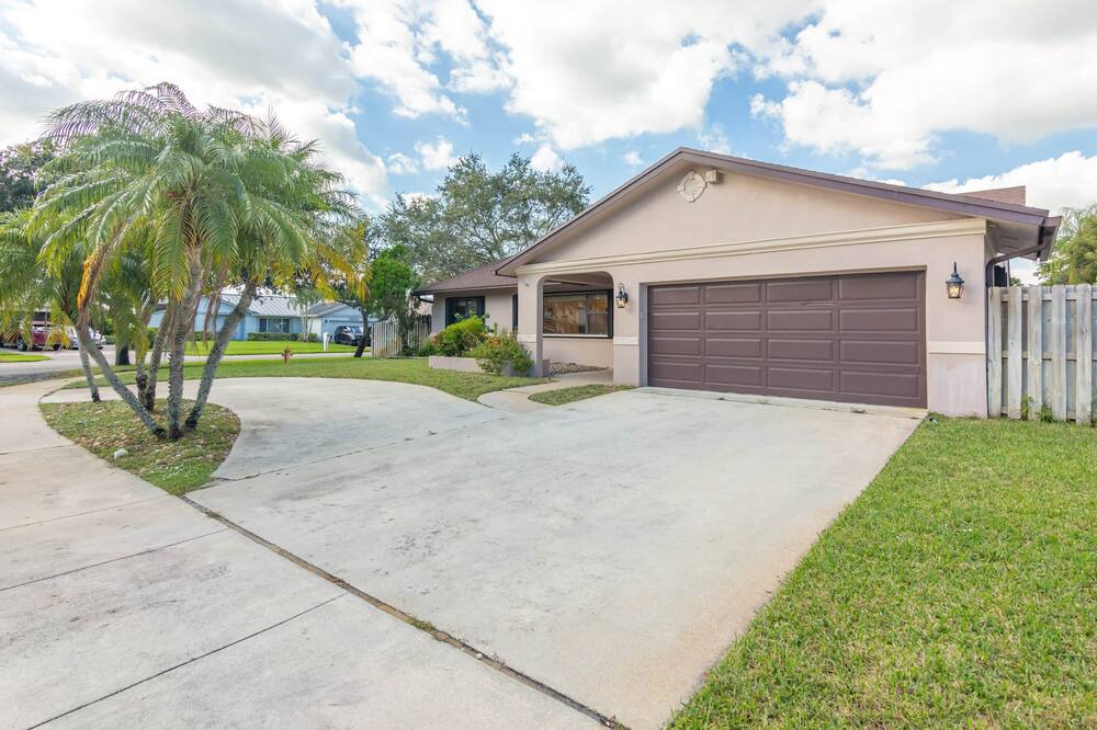 Photo of Others in Cooper City