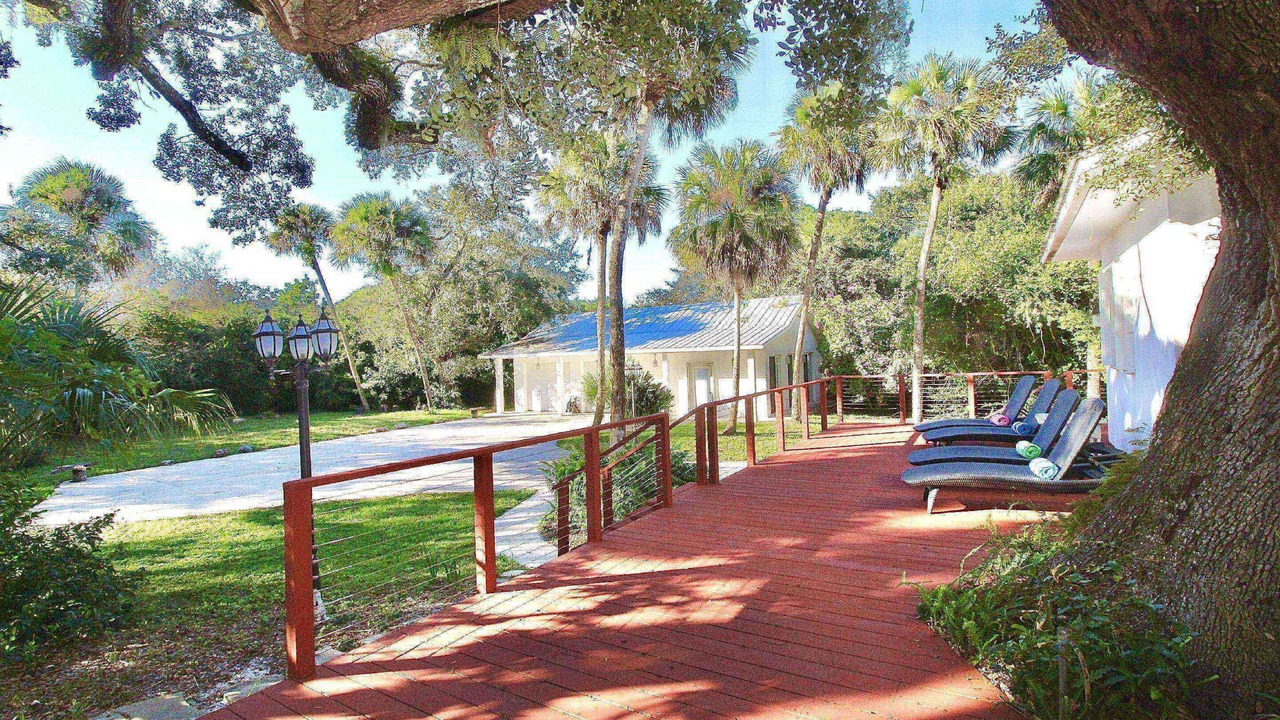 Photo of Outdoor in Indian River Estates