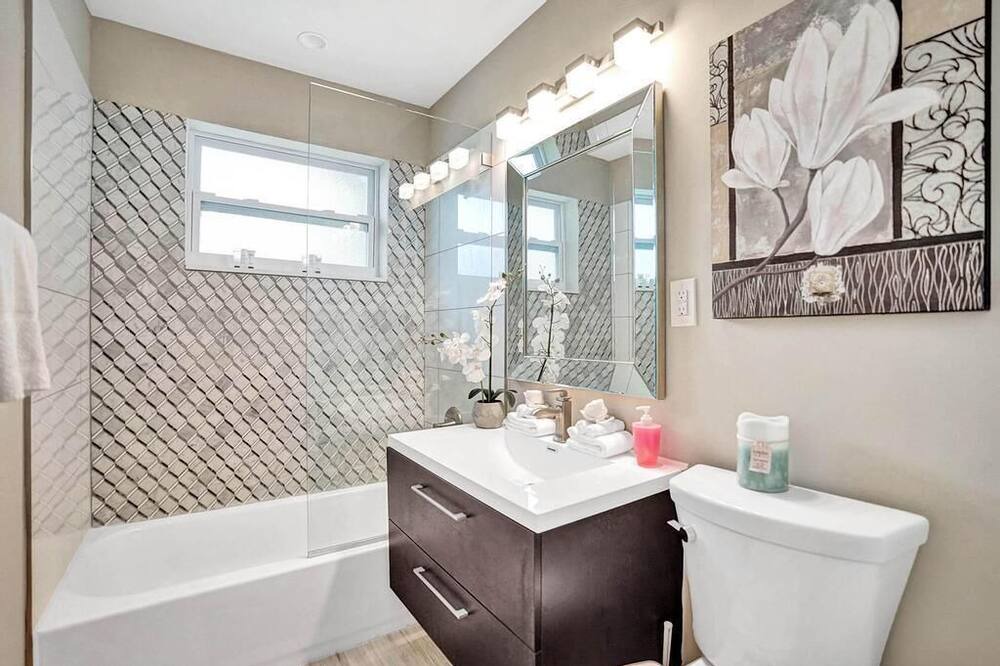 Photo of Bathroom in Deerfield Beach