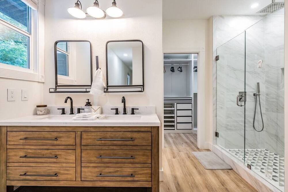 Photo of Bathroom in Riverside Heights