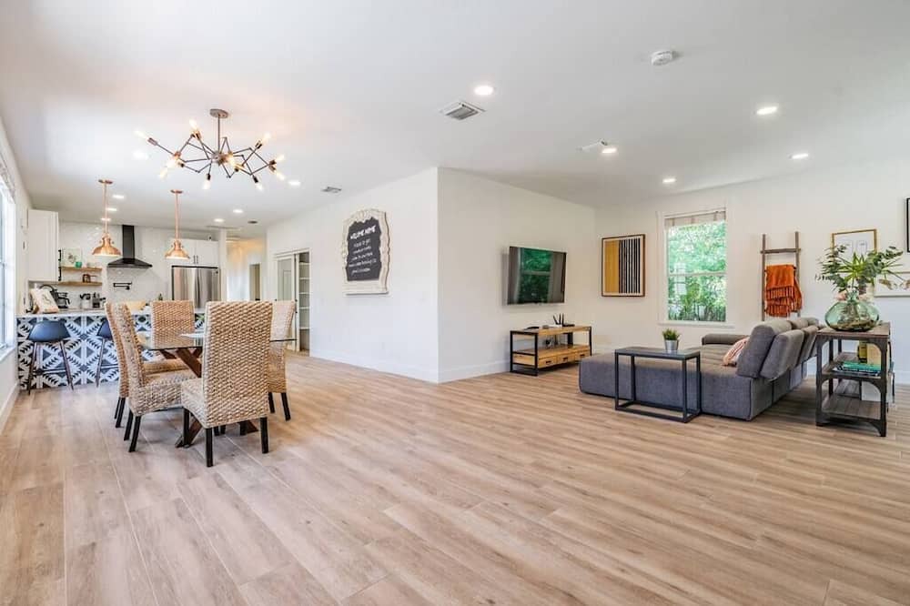 Photo of Livingroom in Riverside Heights