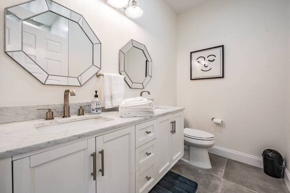 Photo of Bathroom in Riverside Heights