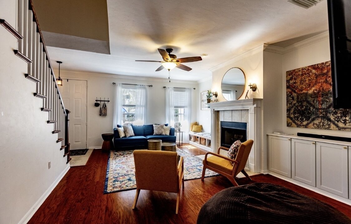 Photo of Livingroom in Gainesville