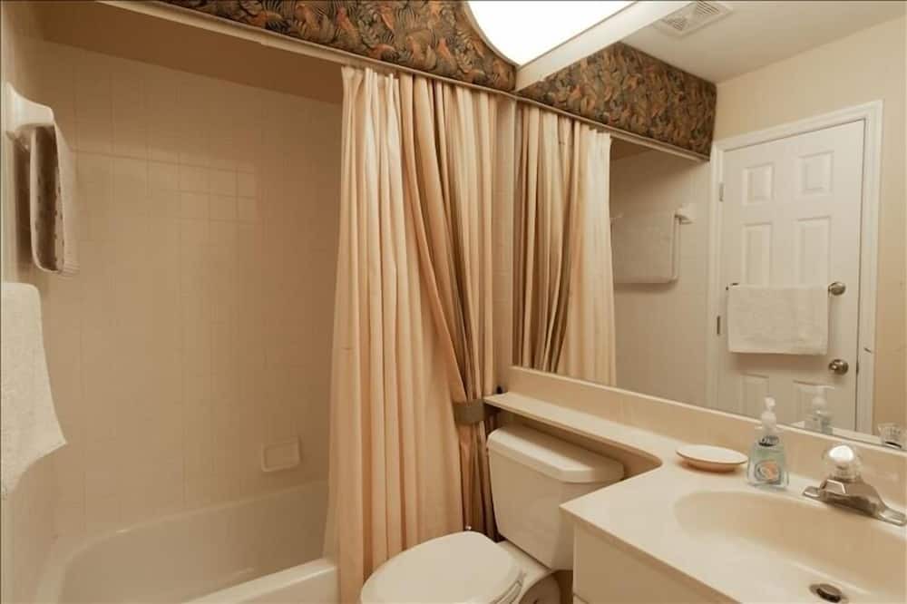 Photo of Bathroom in Hammock Bay