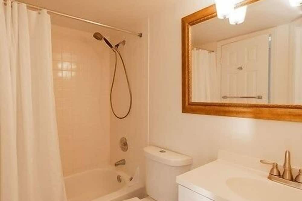 Photo of Bathroom in Hammock Bay