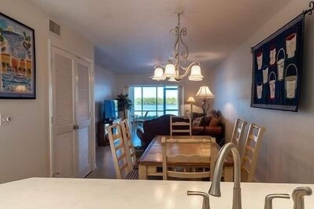 Photo of Bedroom in Hammock Bay